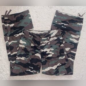 Camo wide leg cargo pants